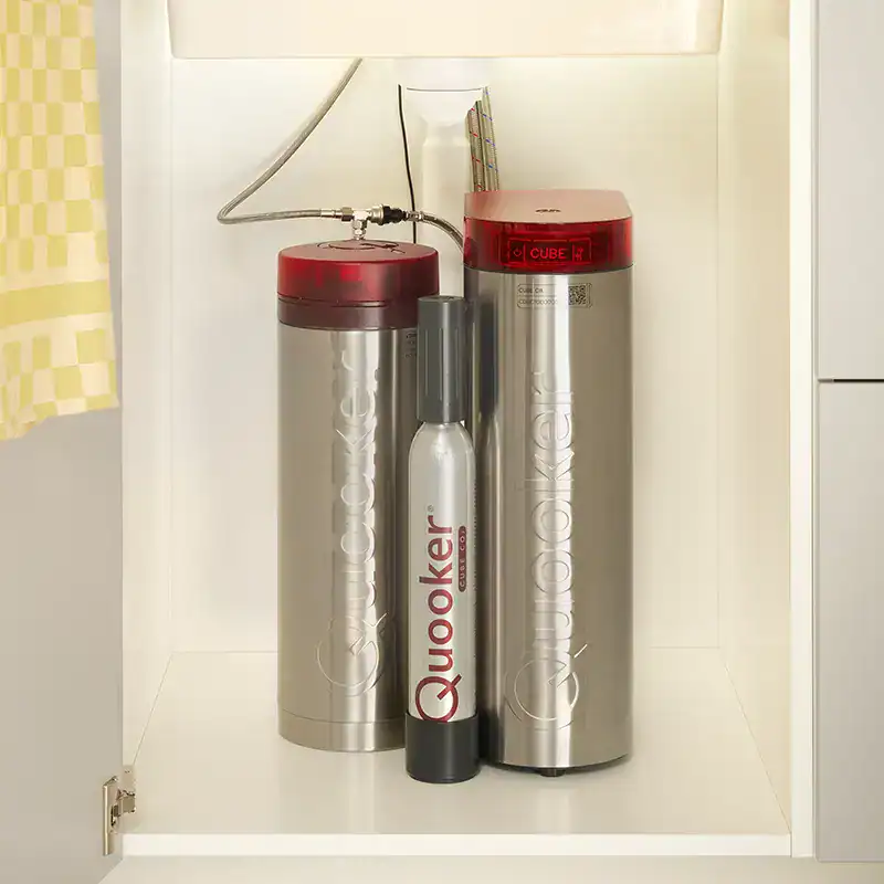 Quooker Reservoirs in einem Küchenunterschrank